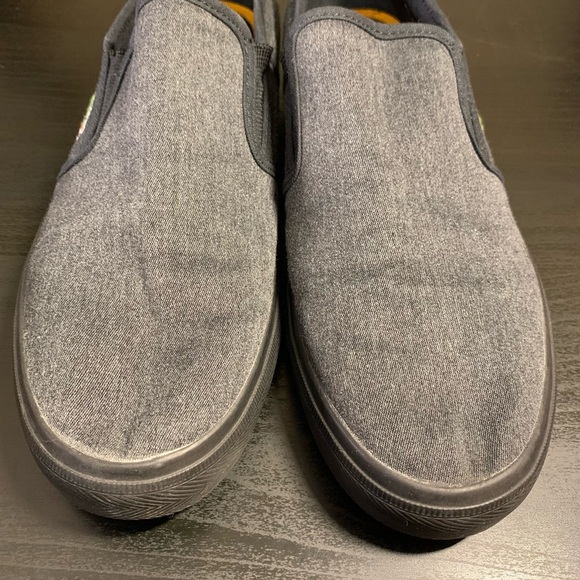 Men’s Lacoste Slip Ons size 10 - Picture 3 of 5